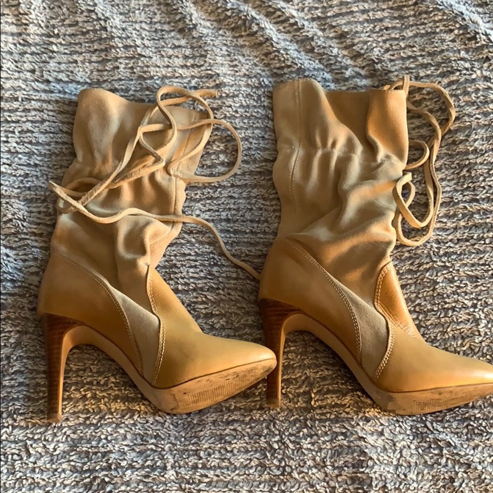 Suede boots